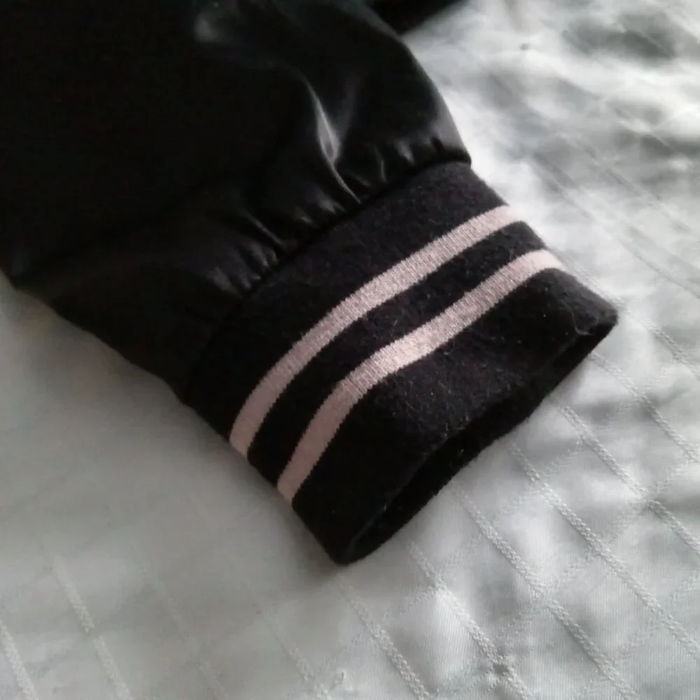 Suzy Shier Black and Pink Bomber Jacket with Embroidered Patch Confort and style - Picture 4 of 11